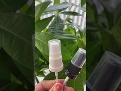 OEM 18/415 গ্লাস পারফিউম বোতল জন্য একটি ধাপ প্রসাধন সঙ্গে কালো এবং সাদা mist sprayer